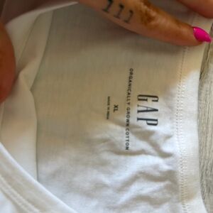 GAP White Organic Cotton Crew Tee